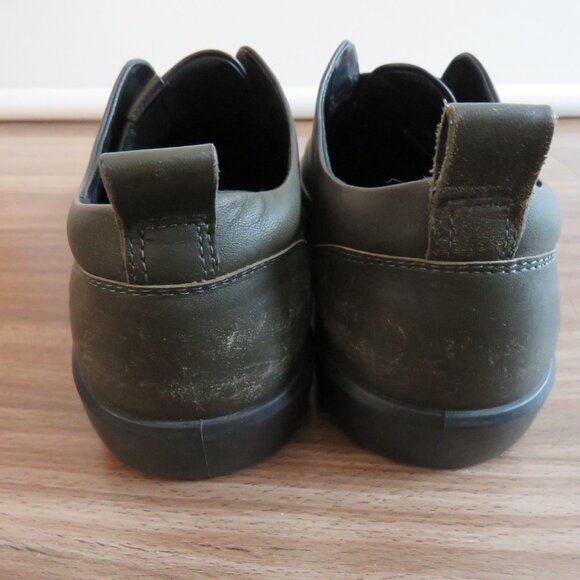 ECCO Soft 8 Slip on Sneaker Comfort Shoe in Grape Leaf Green - Men's Size US 8 - Picture 5 of 16